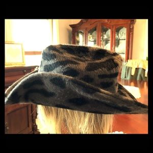 Eric Javits Leopard Print Western Style Felt Hat
